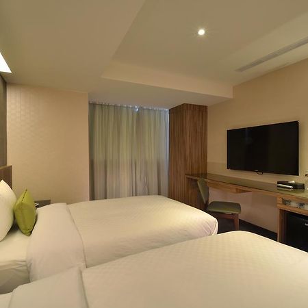 Hotel 欣欣時尚旅店松山站 Taipéi Habitación foto