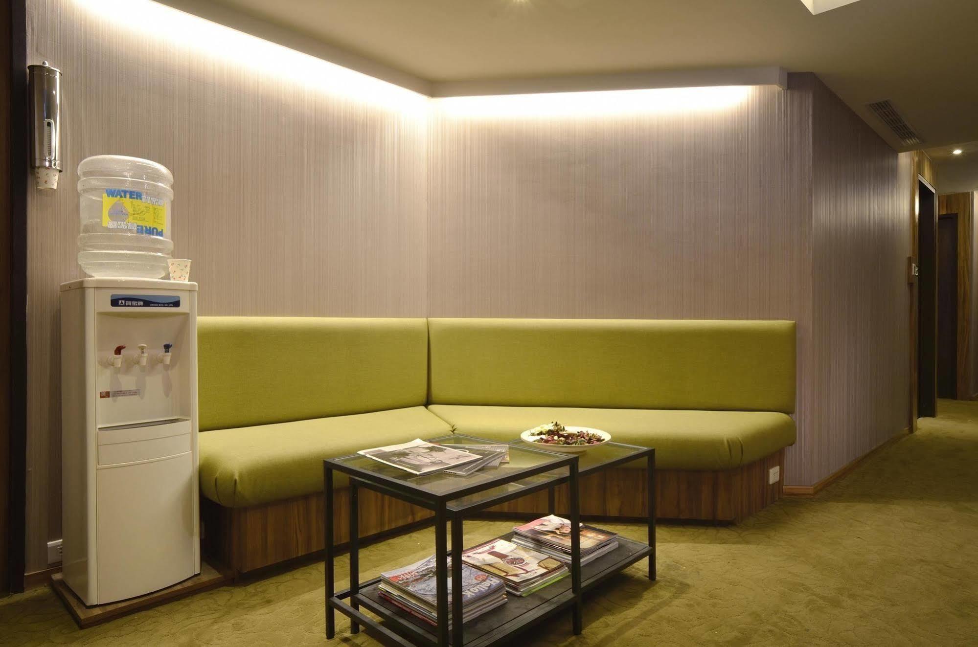 Hotel 欣欣時尚旅店松山站 Taipéi Exterior foto